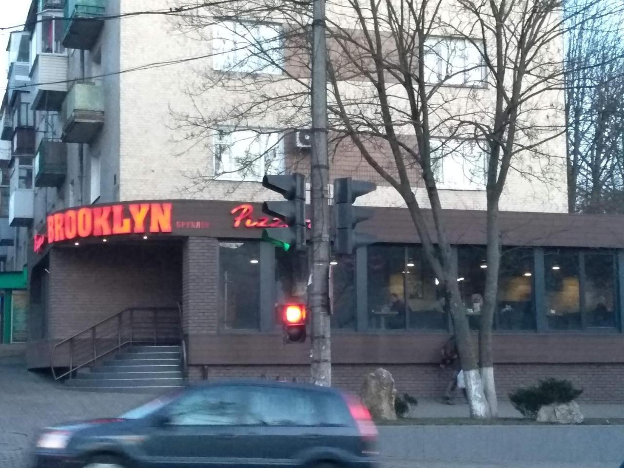 Apartment On Knyahyni Ol'Hy Street Riwne Exterior foto